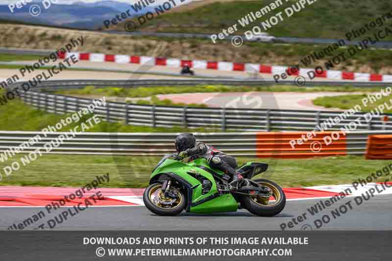 cadwell no limits trackday;cadwell park;cadwell park photographs;cadwell trackday photographs;enduro digital images;event digital images;eventdigitalimages;navarra;no limits trackdays;peter wileman photography;racing digital images;trackday digital images;trackday photos